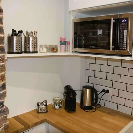 Another Brick In The Wall Apartment In Paris Sleeps 9 Esterno foto